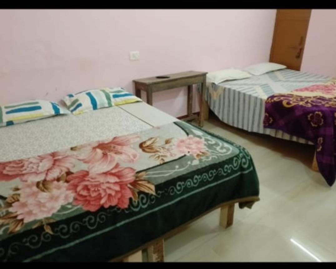 Kashi Annapurna Guest House Varanasi Phòng bức ảnh